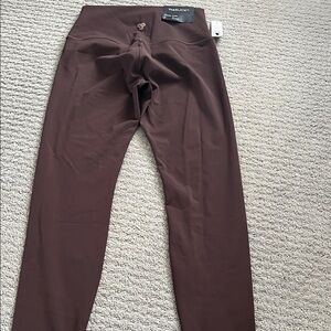 Aritzia TNAslick Brown Ankle High-Rise Leggings